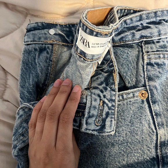 Zara high rise straight jeans size 8 - Picture 2 of 3
